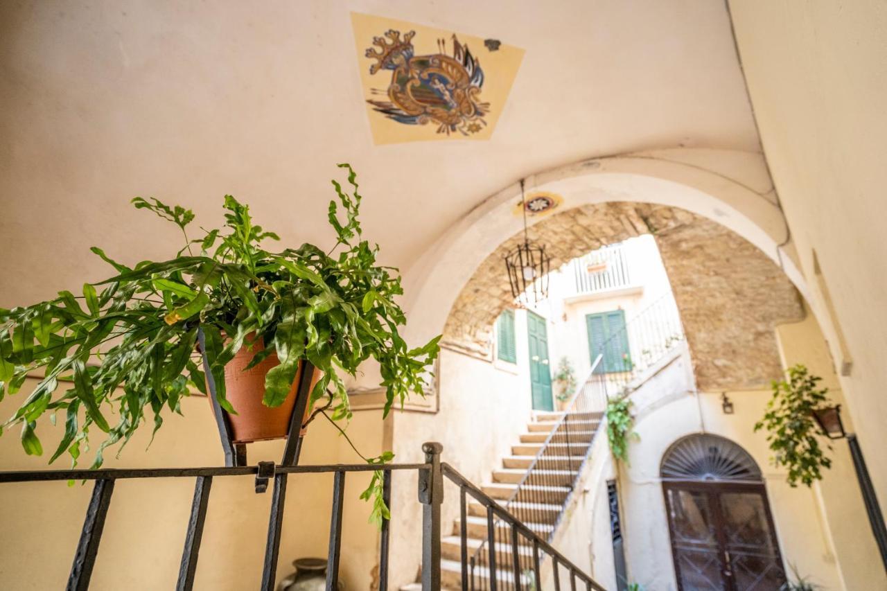 La Casina Nel Centro Lägenhet Tropea Exteriör bild