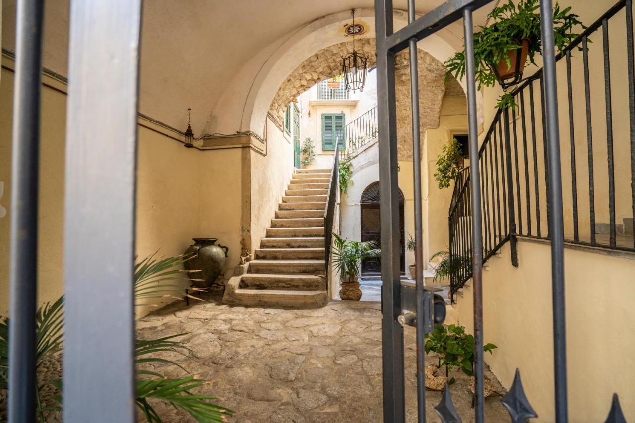 La Casina Nel Centro Lägenhet Tropea Exteriör bild