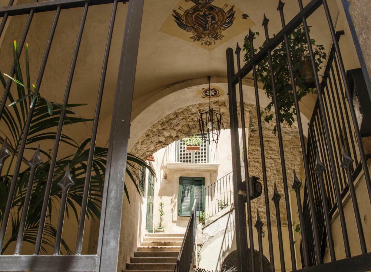 La Casina Nel Centro Lägenhet Tropea Exteriör bild